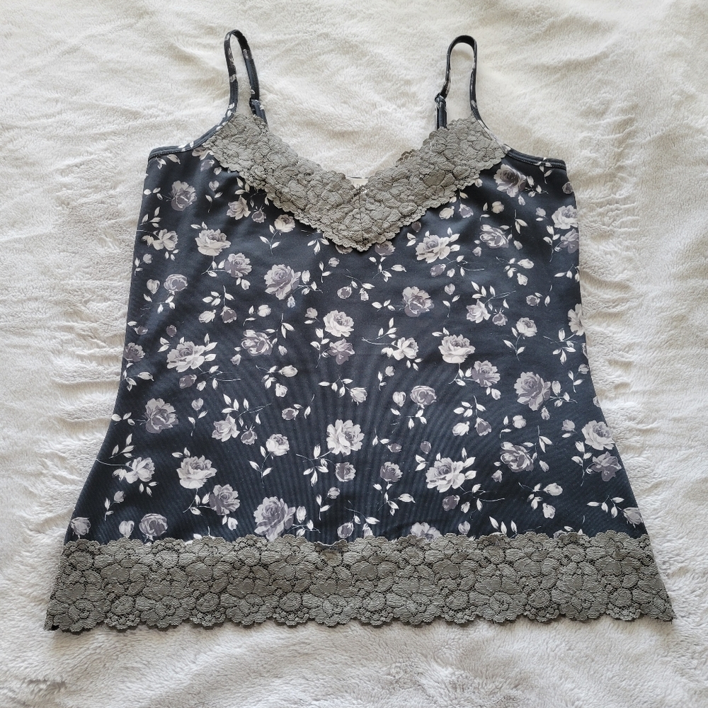 Vintage White House Black Market XL Camisole w/Adjustable Straps and Lace